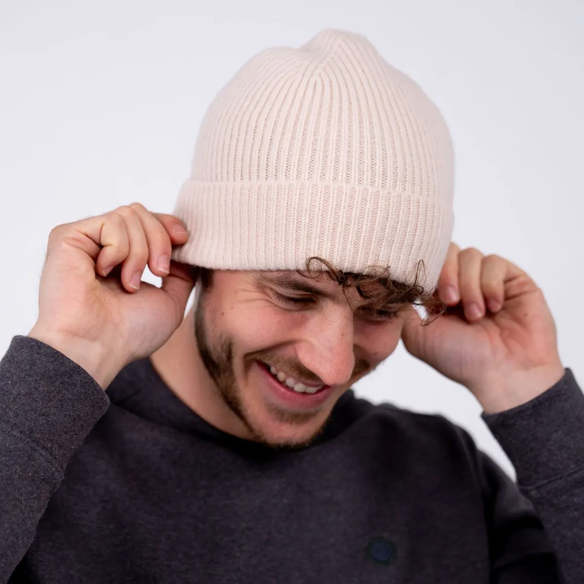 BILLYBELT Bonnet en laine d'agneau Nude> Bonnets